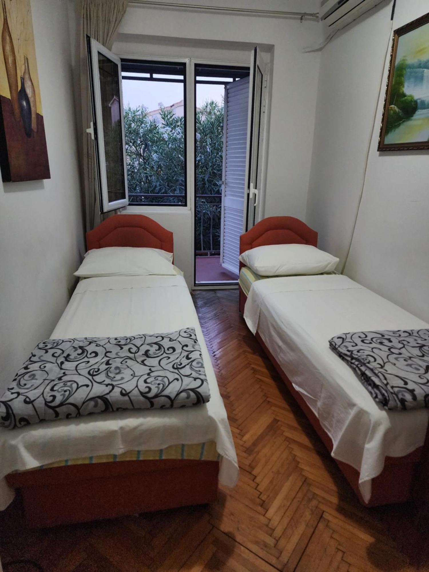 Bozovic I Privatunterkunft Budva